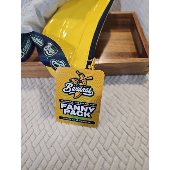 Savannah Bananas Fanny Pack Banana Bag All Star Innovations BRAND NEW - Picture 4 of 7